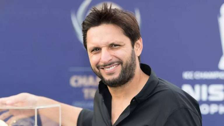 Shahid Afridi Age, Height, Weight, Wife, Career, Net Worth, & More