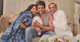 Kartik Aaryan Family