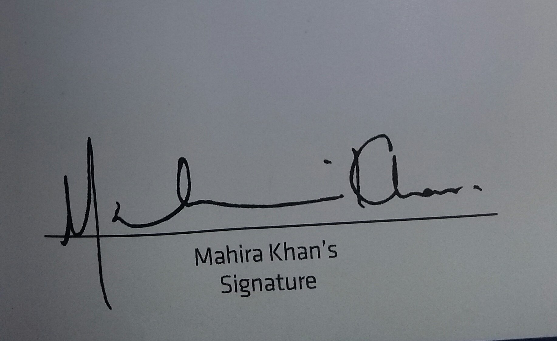 Mahira Khan Autograph