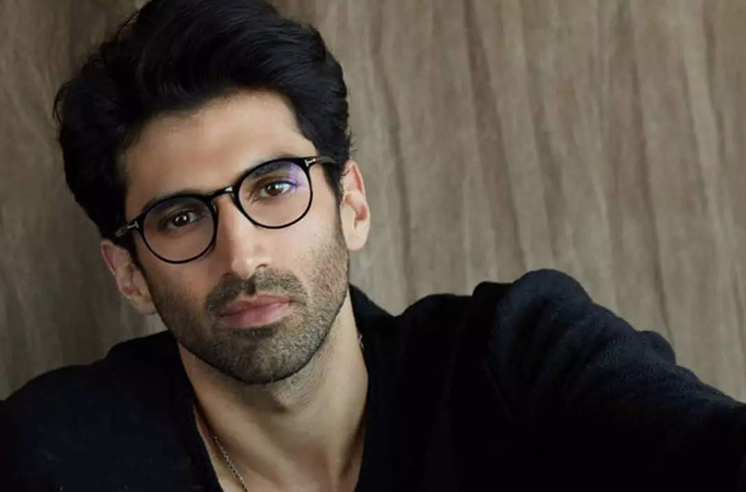 Aditya Kapur Age, Height, Net Worth, Religion, Girlfriend, Movies, Family Bio & More