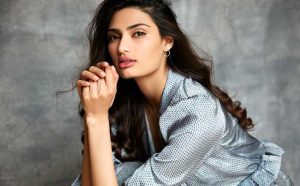 Athiya Shetty Age, Height, Net Worth, Husband, Brother, Religion, Family Bio & More