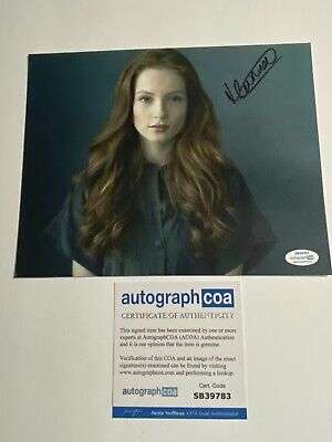 Hannah Dodd Autograph